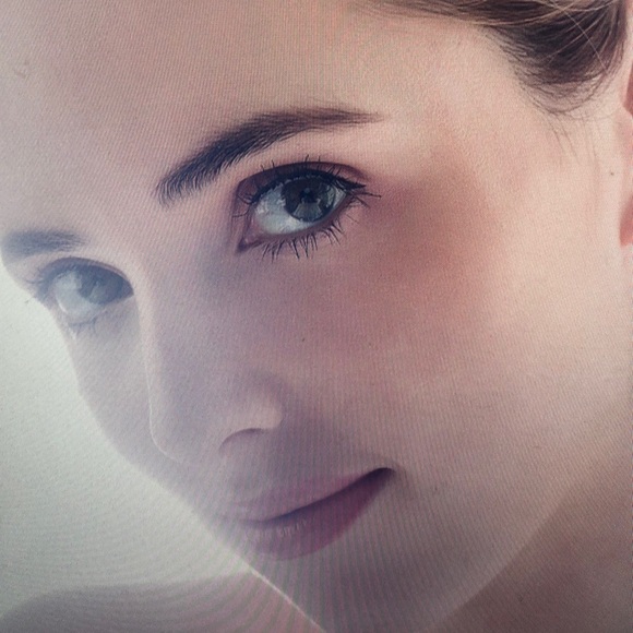 Meet your Posher, Sandra - Picture 1 of 1